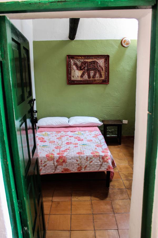 Las Golondrinas Hotel บียาเดเลย์บา ภายนอก รูปภาพ